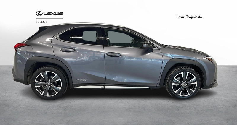 Lexus UX cena 134000 przebieg: 49548, rok produkcji 2019 z Olkusz małe 232